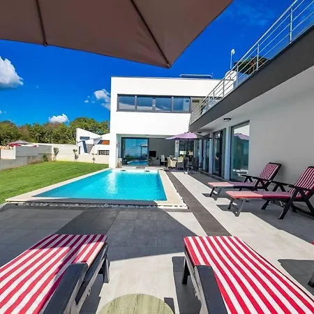Elsa With Private Pool Overlooking Private Olive Grove *